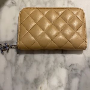 Chanel clair card case beige lambskin
